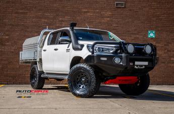 TOYOTA HILUX N80 4WD D HOLE BLACK
